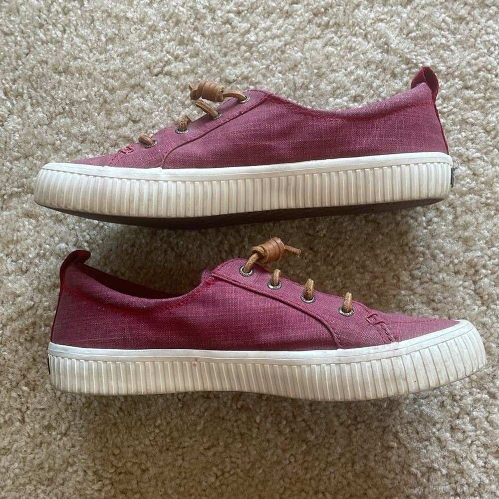 Women’s Red Sperrys - Picture 4 of 7